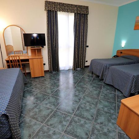 Hotel Palacavicchi Ciampino Luaran gambar
