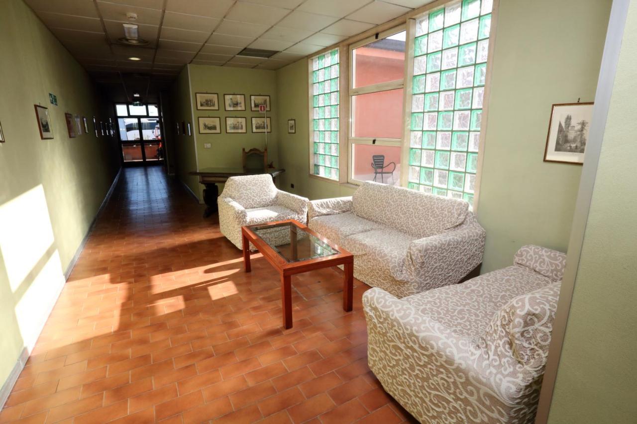 Hotel Palacavicchi Ciampino Luaran gambar