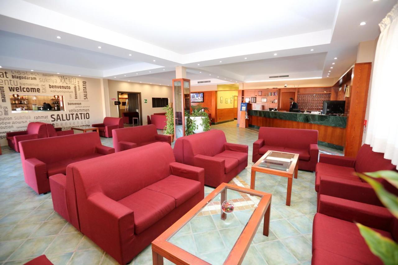 Hotel Palacavicchi Ciampino Luaran gambar