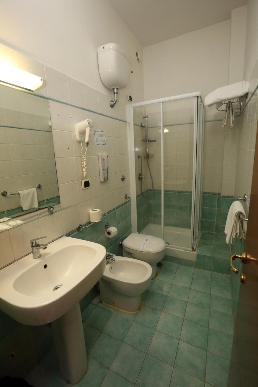 Hotel Palacavicchi Ciampino Luaran gambar