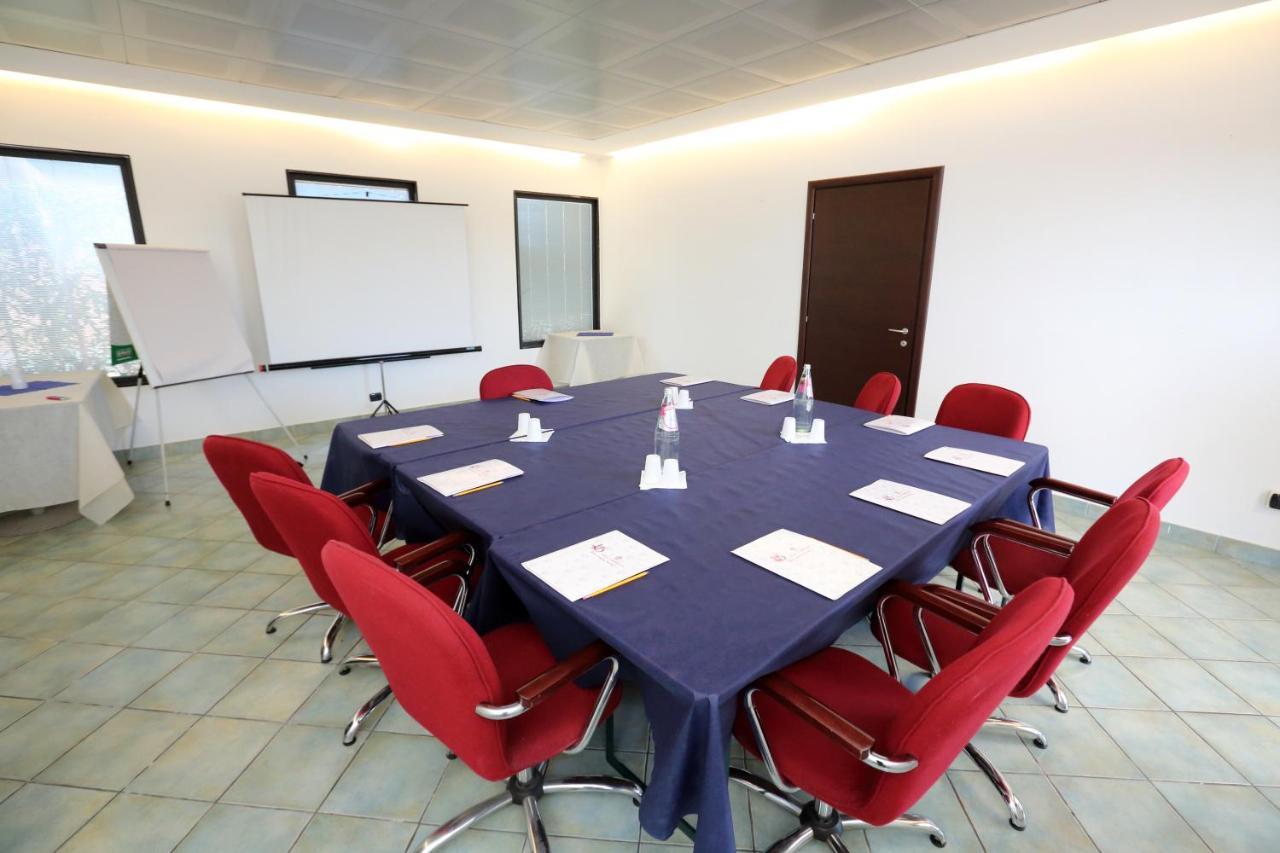 Hotel Palacavicchi Ciampino Luaran gambar