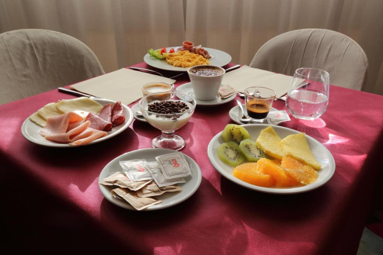 Hotel Palacavicchi Ciampino Luaran gambar