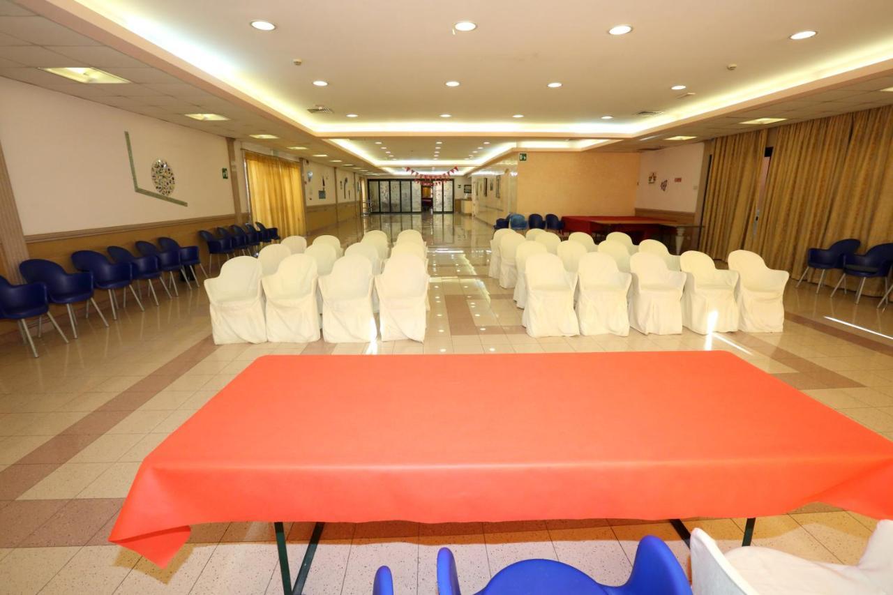 Hotel Palacavicchi Ciampino Luaran gambar