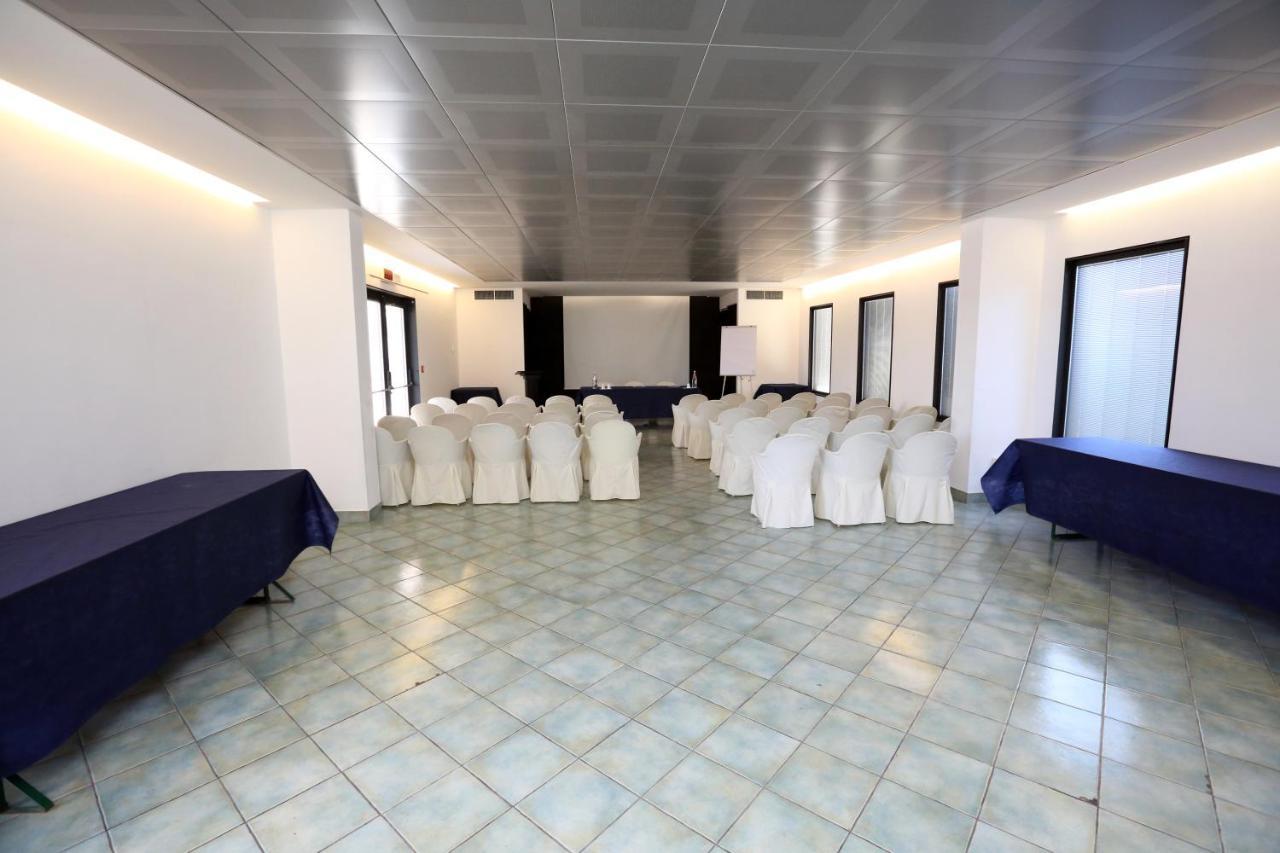 Hotel Palacavicchi Ciampino Luaran gambar