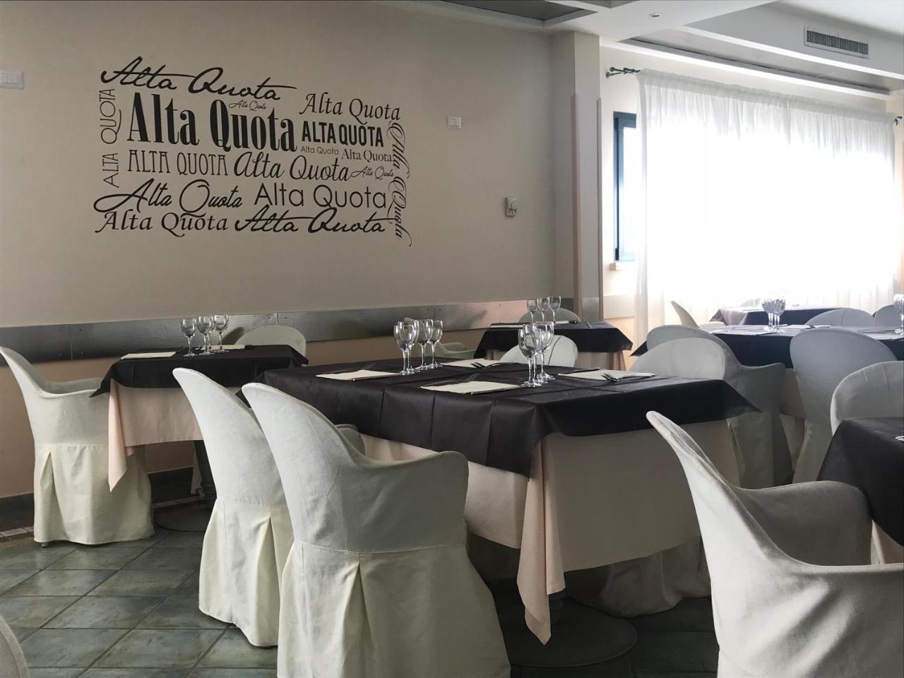 Hotel Palacavicchi Ciampino Luaran gambar