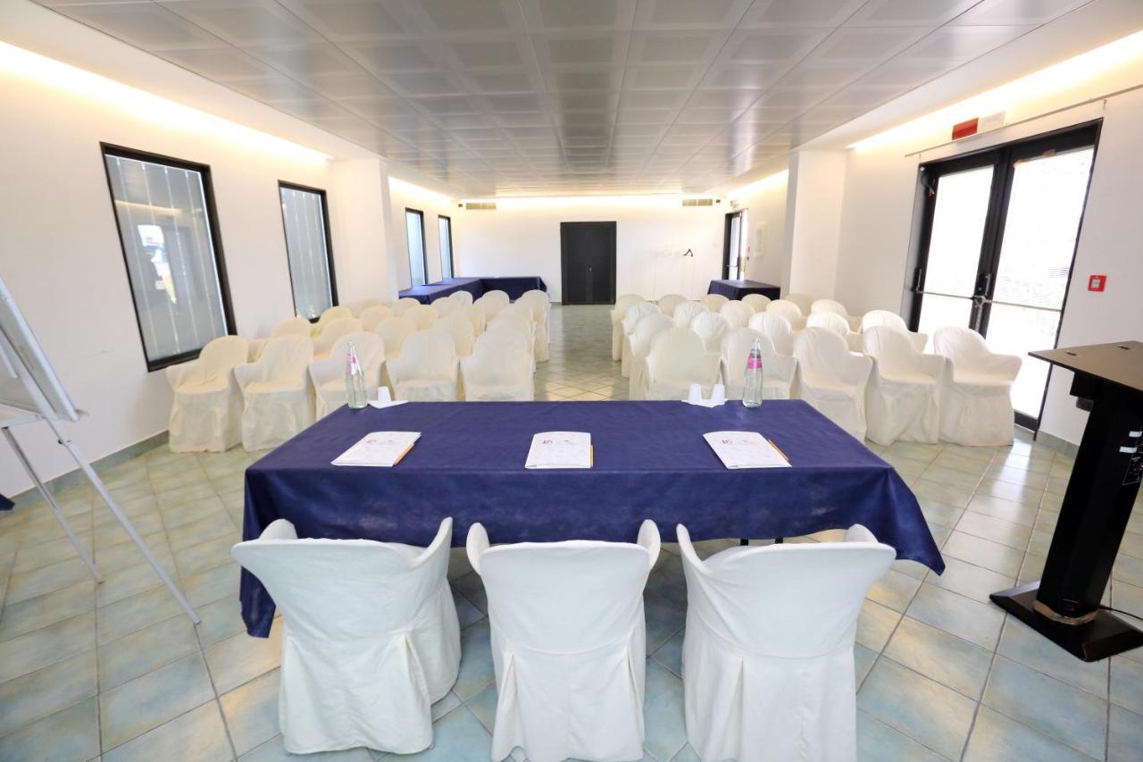 Hotel Palacavicchi Ciampino Luaran gambar