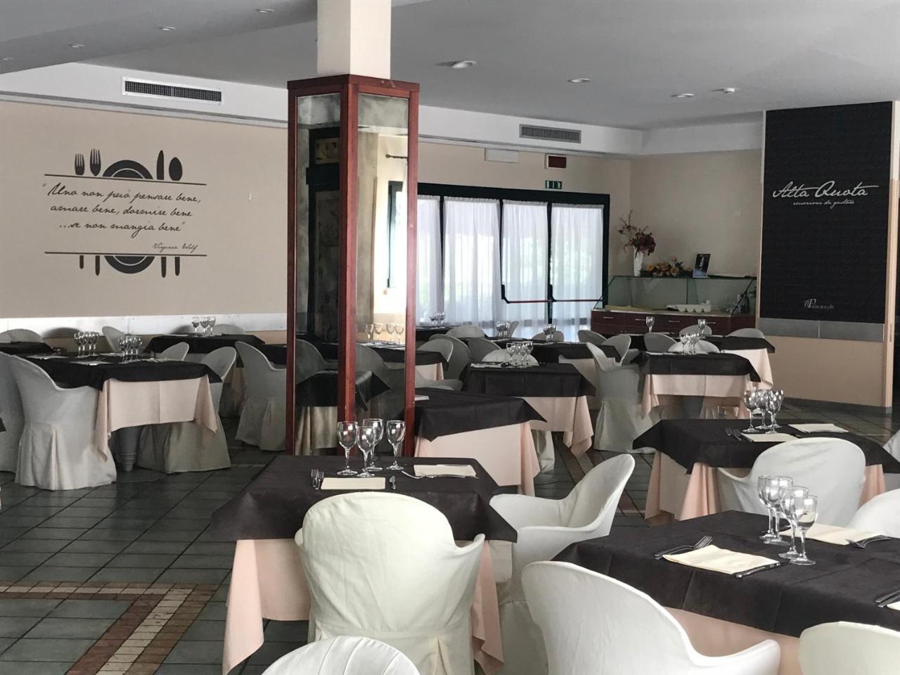 Hotel Palacavicchi Ciampino Luaran gambar