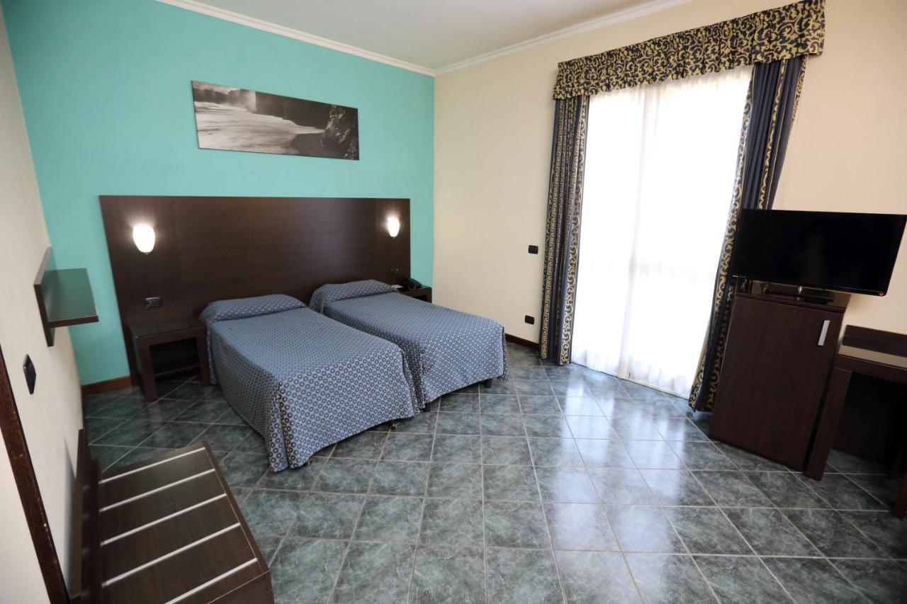 Hotel Palacavicchi Ciampino Luaran gambar